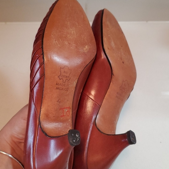New Vintage leather kitten heel - Picture 5 of 7